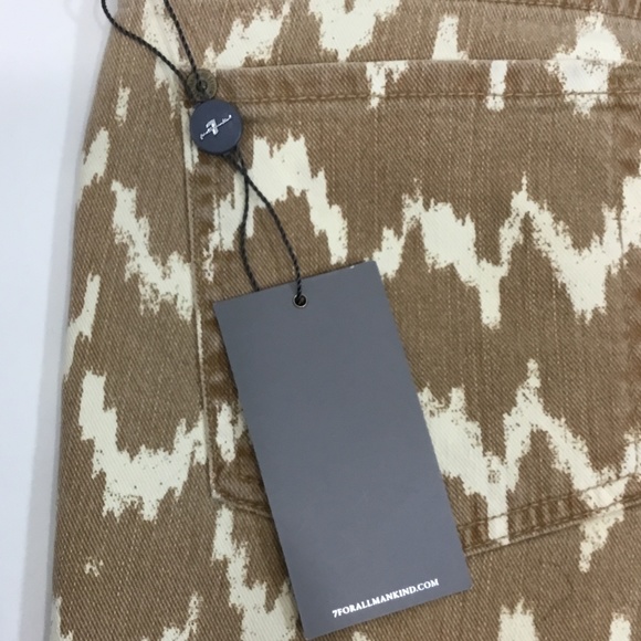 NWT 7 For All Mankind mid-rise raw hem shorts size 28 - Picture 6 of 8